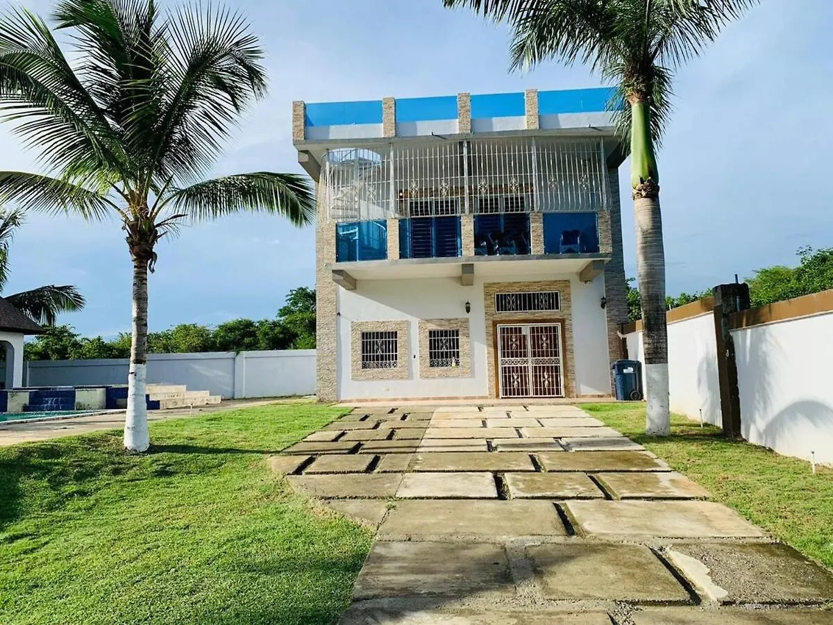 Villa Romero Boca Chica