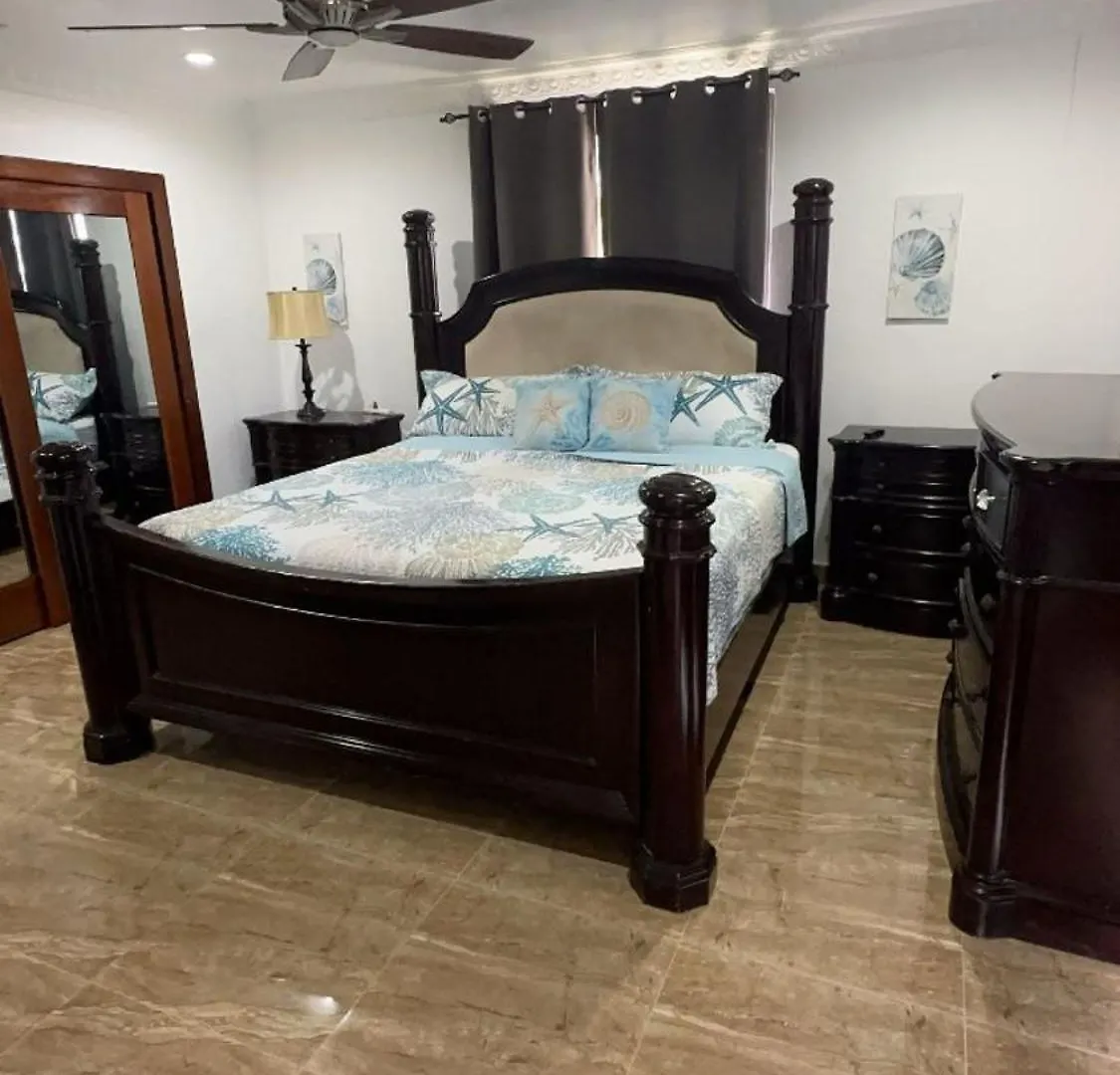Villa Romero Boca Chica
